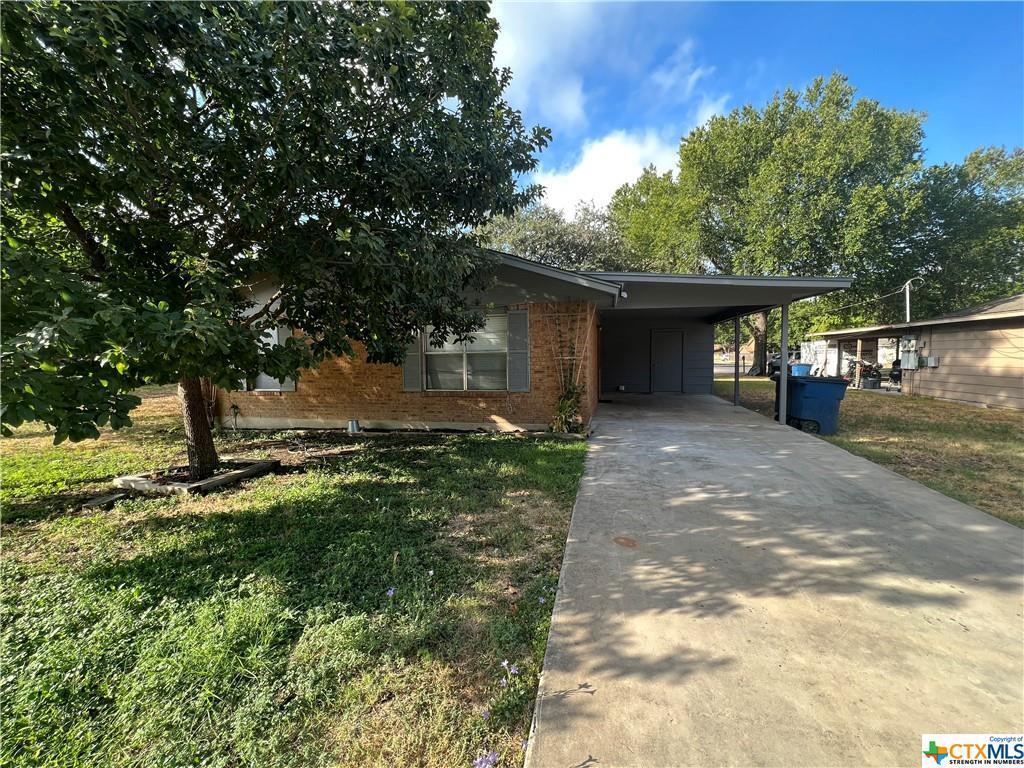 1762 Kuehler Ave, New Braunfels, TX 78130 Townhome Rentals in New