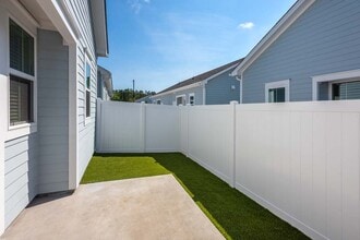 Building Photo - Artisan Carolina Forest