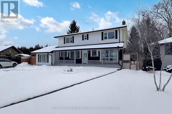 Building Photo - 696 Jasmine Crescent
