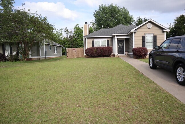 Full Front Yard - 108 Mayfield Dr
