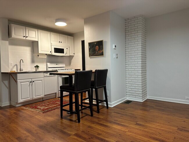 Foto del edificio - 982 Hatch St