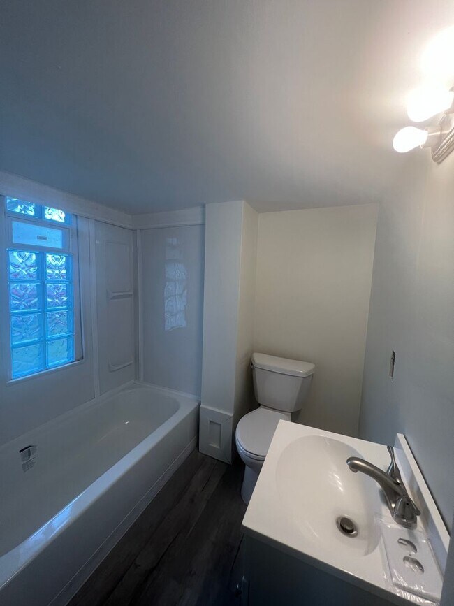 1646 Briarwood Ave, Columbus, OH 43211 House Rental in Columbus, OH
