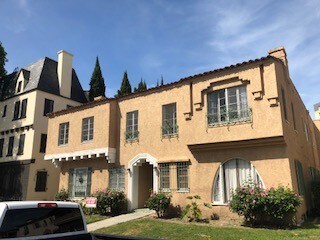 Primary Photo - 433 S Cochran Ave