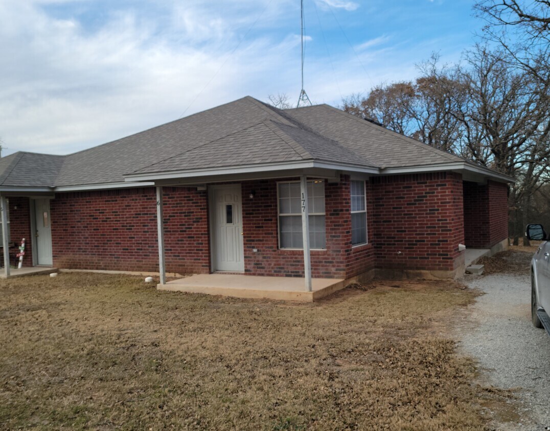 Front elevation - 177 Private Road 3459