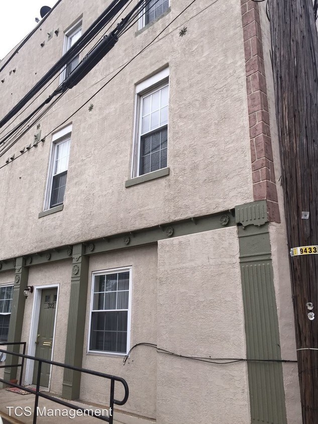 Primary Photo - 322 N Water St