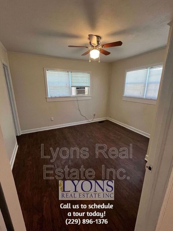 Foto del edificio - 615 E Brookwood Dr