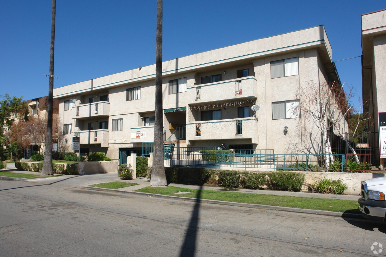 Building Photo - 14351 Haynes St. Apartments