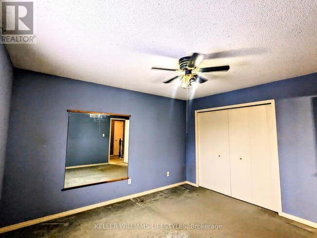 Building Photo - 582 Talltree Crescent