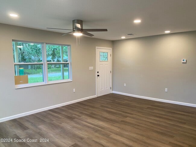 Building Photo - 2508 Terri Ln