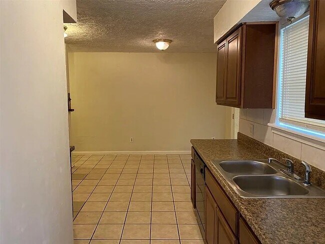 Foto del edificio - 6849 Caddo Lake Ln