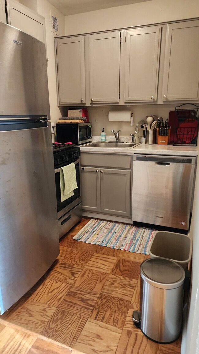 Foto del edificio - 2800 Wisconsin Ave NW