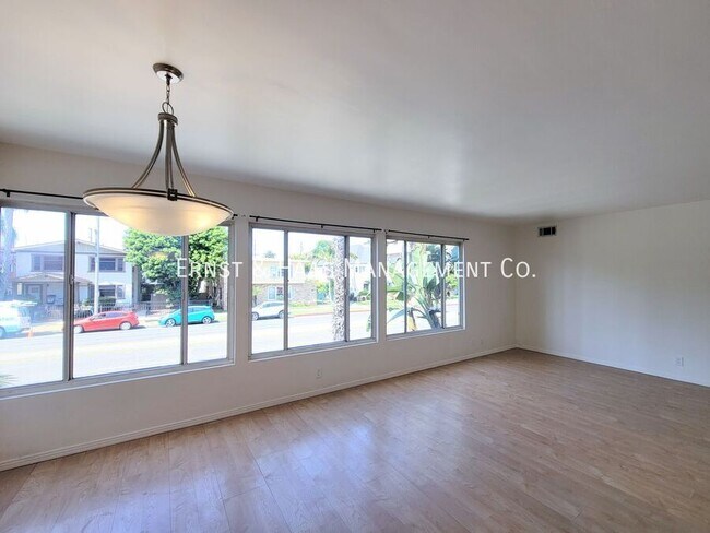 Foto del edificio - 1250 E Ocean Blvd