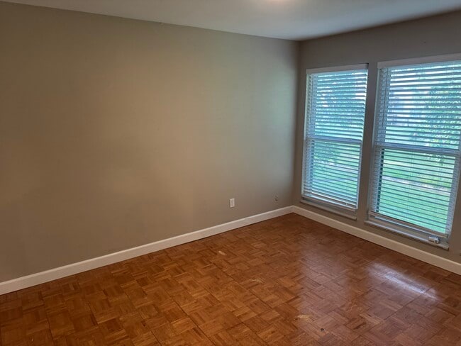 Building Photo - 1051 Mersey Bend Dr