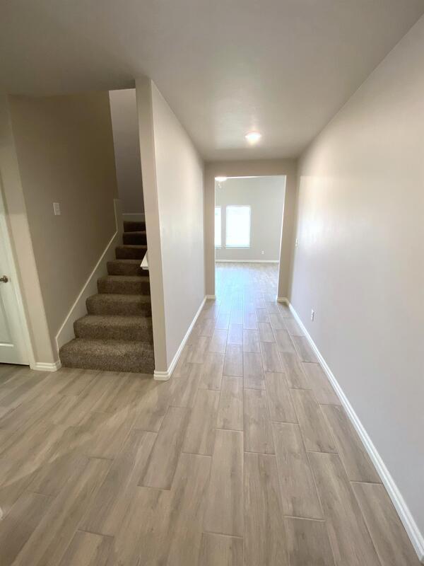 Building Photo - 9217 Poppey Place