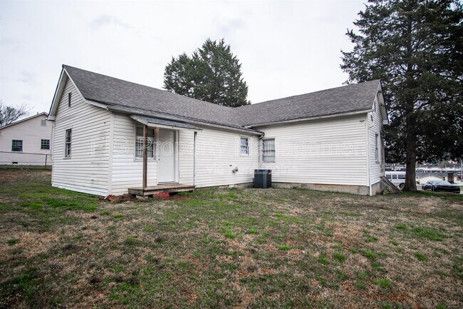 Foto del edificio - 521 N Chamberlain Ave