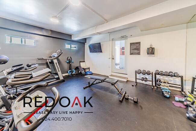 Foto del edificio - 1757 N Orange Dr
