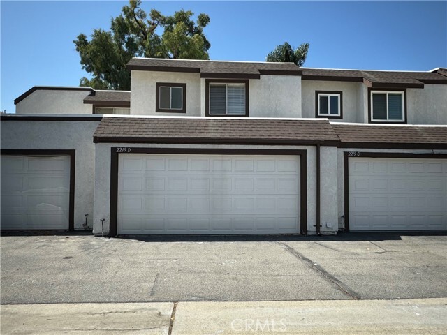 Primary Photo - 2219 S Greenwood Pl