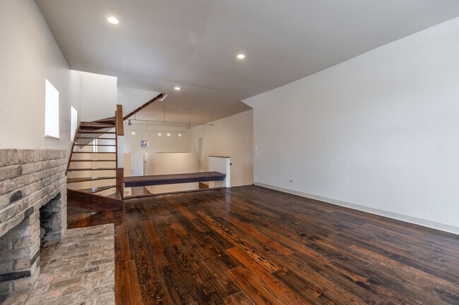 Foto del edificio - 2059 N Clifton Ave