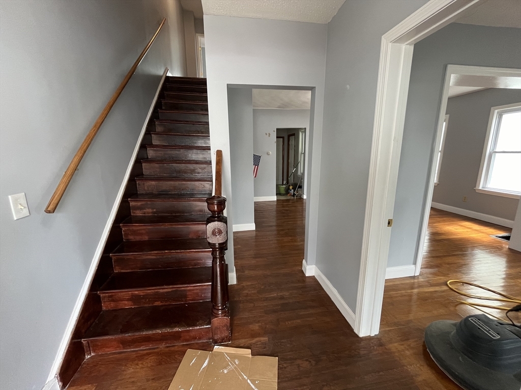 Primary Photo - 18 Highland St