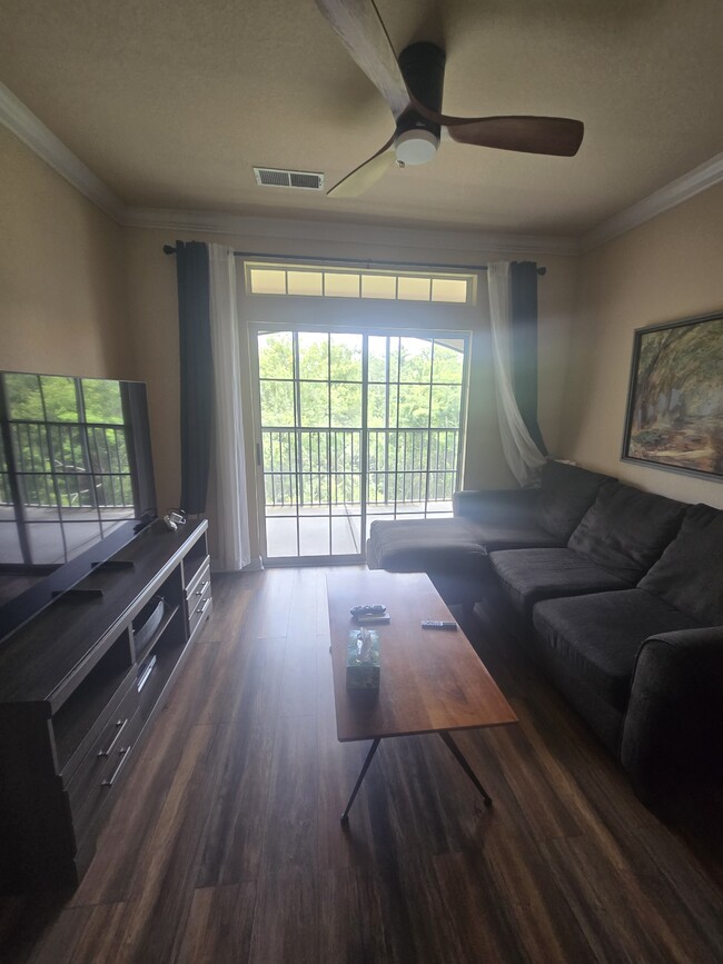 Building Photo - 8000 Tuscany Way