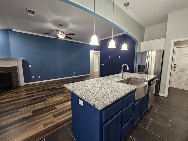 Foto del edificio - (3) Bed/(2) Bath in Bellatona Addition! Avail NOW!