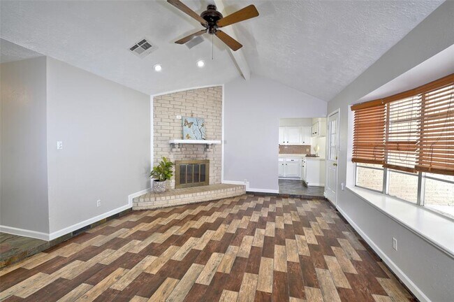 Foto del edificio - 11203 Verlaine Dr