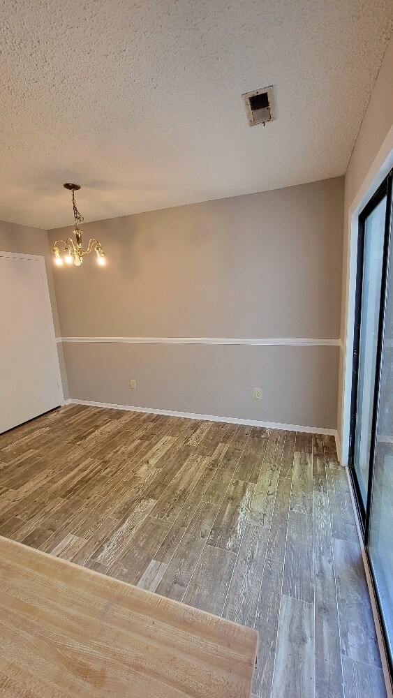 Building Photo - 2 Story Townhome