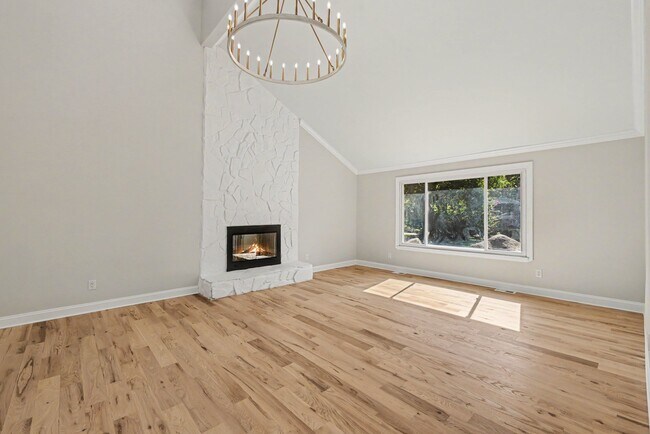 Foto del edificio - 9606 Fairway Ridge Rd