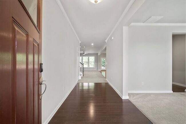 Building Photo - 5865 Stargazer Way