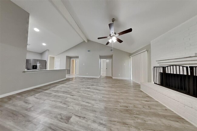 Building Photo - 10207 Horseshoe Bend Dr