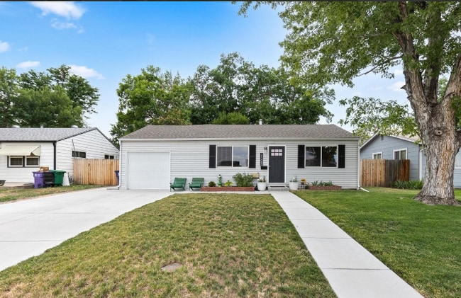 Building Photo - 2105 S Hazel Ct