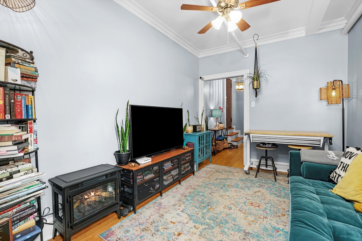Primary Photo - 306 S Kenilworth Ave