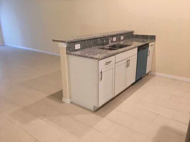 Foto del edificio - 510 SE 4th Terrace