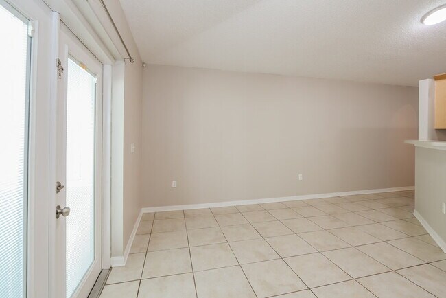 Building Photo - 13517 Padron Ct