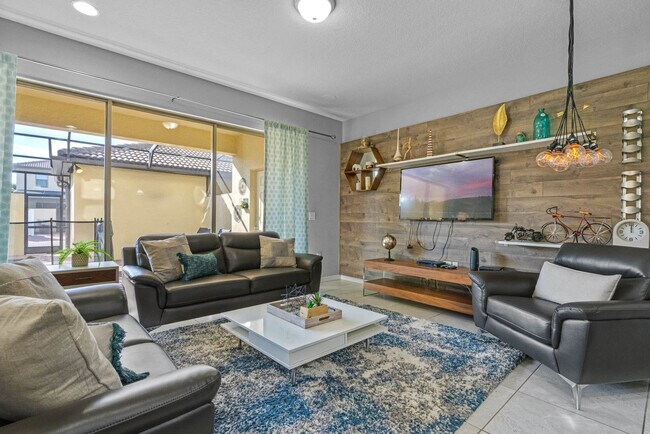 Foto del edificio - 9037 Rhodes St