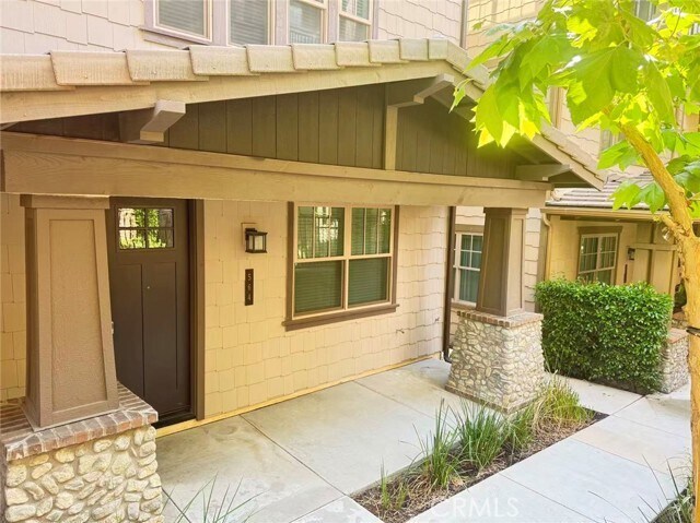 Foto del edificio - 564 Boulder Cir