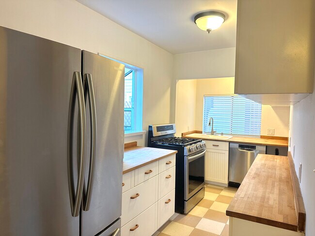 Foto del edificio - 228 San Juan Ave