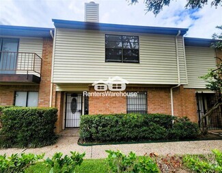 Building Photo - 2508 Bering Dr