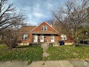 Building Photo - 109 Oakley St