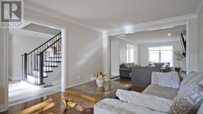 Building Photo - 100 Delayne Dr