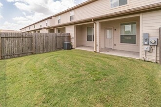 Building Photo - 6234 Brenwood Cir