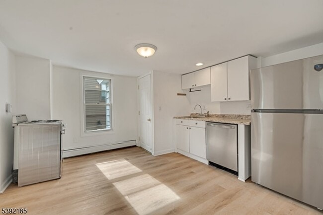 Building Photo - 10 N Passaic Ave