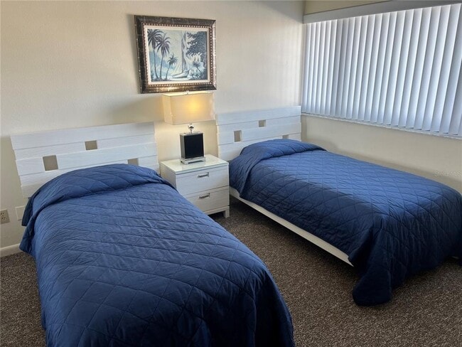 Building Photo - 1001 Point of Rocks Rd