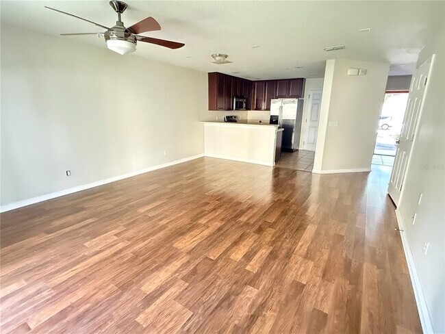 Foto del edificio - 287 Winding Vine Ln