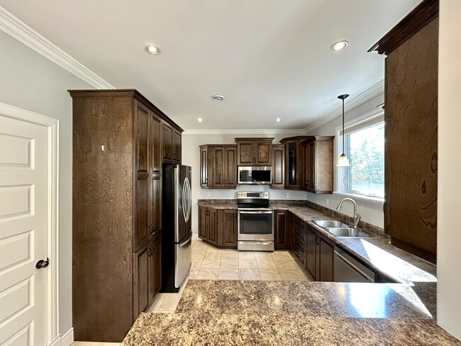 Building Photo - 7 Atlantica Drive