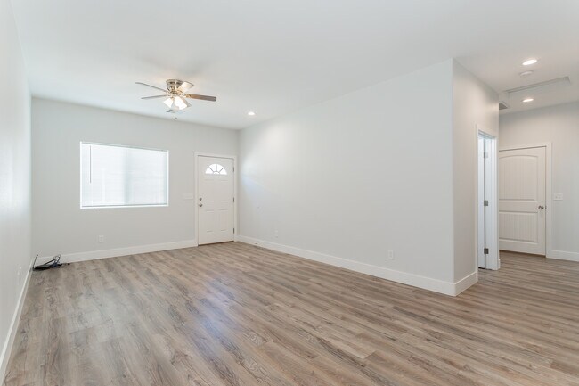 Foto del edificio - 1621 S Dandelion St