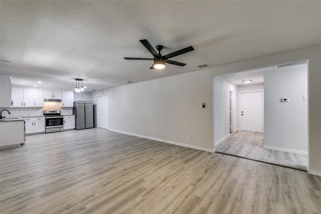 Building Photo - 1815 Greendale Dr