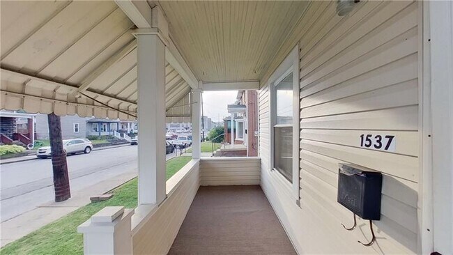 Building Photo - 1537 Virginia Ave