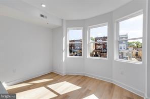 Building Photo - 1223 W Lehigh Ave