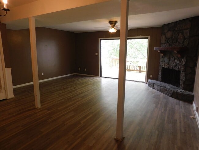 Building Photo - 755 Cahaba Manor Trail